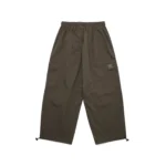 Army green Mertra Baggies streetwear pants with cargo pockets